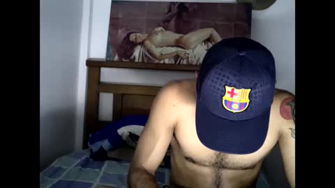 Snapshot of hideonbush051 chatting on 1, 11, 2025 hideonbush online show from 1, 11, 2025