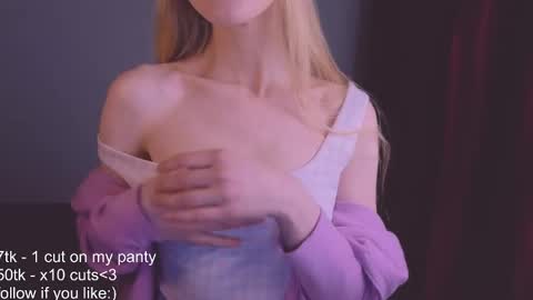 Snapshot of hihi_im_chloe chatting on 21, 1, 2025 Chloe online show from 21, 1, 2025