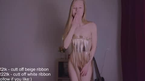 Snapshot of hihi_im_chloe chatting on 23, 1, 2025 Chloe online show from 23, 1, 2025