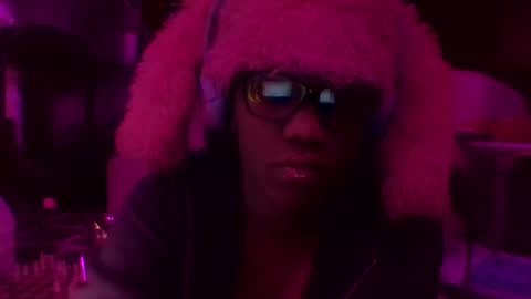 hiimz3 online show from 23, 2, 2026