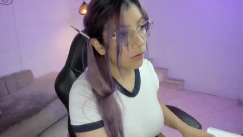 Snapshot of hikaru_dl chatting on 28, 2, 2025 hikaru_dl online show from 28, 2, 2025