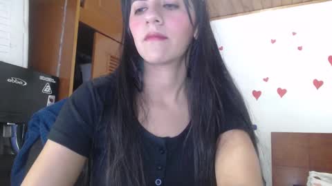 hilaril18 online show from 24, 2, 2025