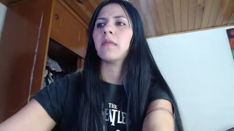 hilaril18 online show from 28, 9, 2025