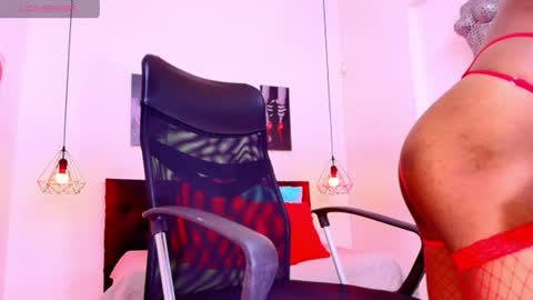 hilary banks online show from 25, 6, 2026
