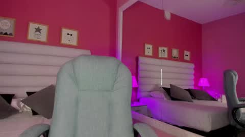 hilary_tailor online show from 8, 9, 2025