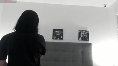 hilary_tailor online show from 18, 2, 2026