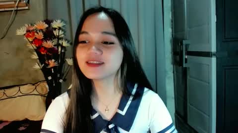 hilarymolly online show from 26, 3, 2026