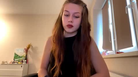 Snapshot of hildredmabray chatting on 26, 11, 2025 Hi Im Elizabeth online show from 26, 11, 2025