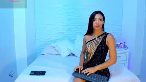 Snapshot of hileysweet chatting on 9, 3, 2025 H I L E Y online show from 9, 3, 2025