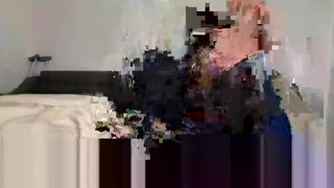 Snapshot of hilifes1 chatting on 4, 3, 2026 Dominicanwildboy online show from 4, 3, 2026