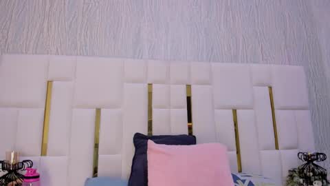 Snapshot of hillary_uckerman_ chatting on 15, 11, 2025 Hillary online show from 15, 11, 2025