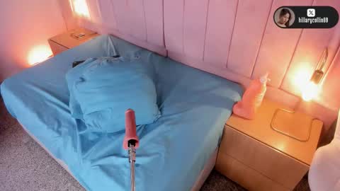 hillarycollins online show from 28, 3, 2026