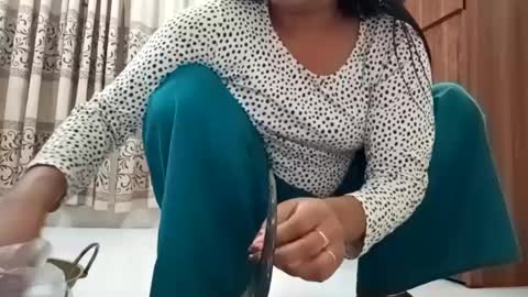 himuhimu22 online show from 3, 2, 2025