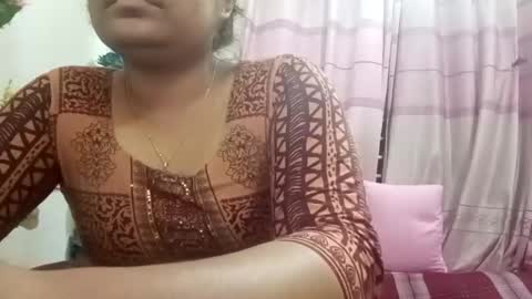 himuhimu22 online show from 6, 3, 2025