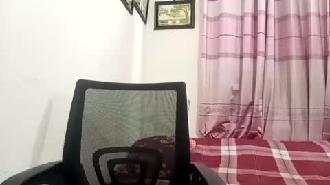 himuhimu22 online show from 25, 10, 2025