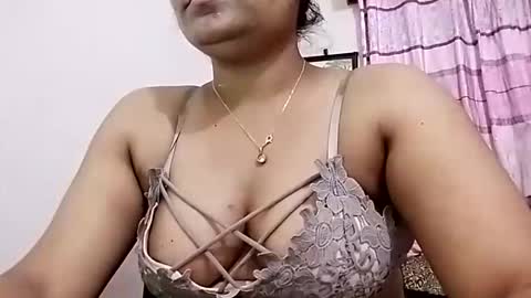 himuhimu22 online show from 3, 4, 2026