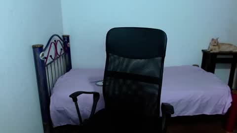 Snapshot of hinata_9 chatting on 10, 9, 2025 0600AM-1100AM - online show from 10, 9, 2025