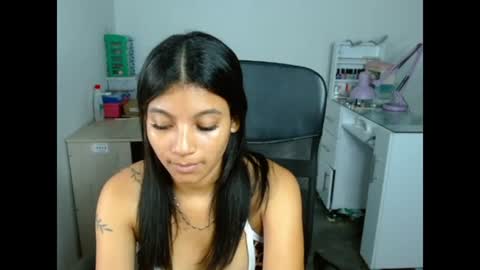 Snapshot of hinata_9 chatting on 19, 6, 2026 0600AM-1100AM - online show from 19, 6, 2026