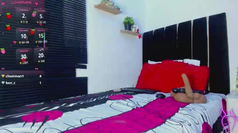 Snapshot of hinatta_smiler chatting on 26, 11, 2025 hinatta smiler online show from 26, 11, 2025