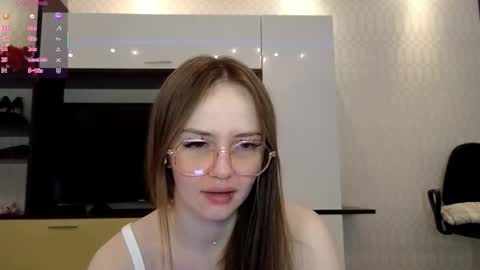 Leya Day Mary Night   PvT Open online show from 6, 2, 2026