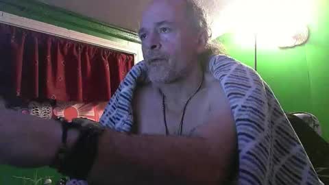 Snapshot of hippiedad333 chatting on 6, 2, 2026 hippiedad333 online show from 6, 2, 2026