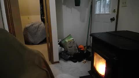 Snapshot of hippiezen chatting on 1, 12, 2024 Hippie Jijm online show from 1, 12, 2024