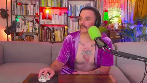 HipsterTrash Clark one half of Task Manager online show from 20, 6, 2026