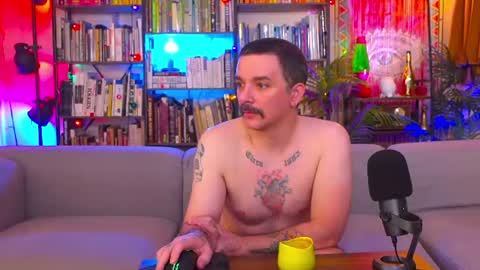 HipsterTrash Clark one half of Task Manager online show from 25, 7, 2026