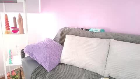 Snapshot of hiyakasudere_ chatting on 4, 12, 2025 hiyakasudere_ online show from 4, 12, 2025