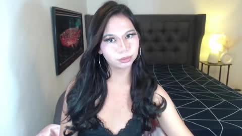 hoe_freesia online show from 17, 4, 2026