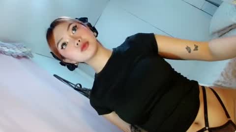 Snapshot of hoelychess chatting on 19, 7, 2026 welcome here guys online show from 19, 7, 2026