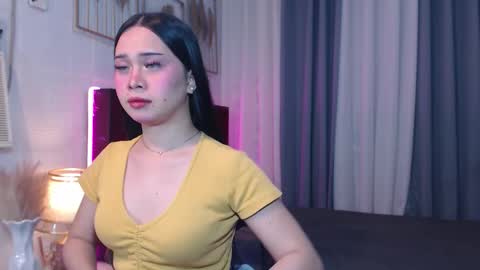 Snapshot of hoelymolly chatting on 3, 2, 2026 hoelymolly online show from 3, 2, 2026