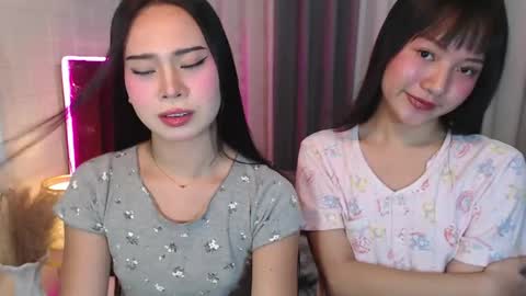Snapshot of hoelymolly chatting on 11, 4, 2026 hoelymolly online show from 11, 4, 2026