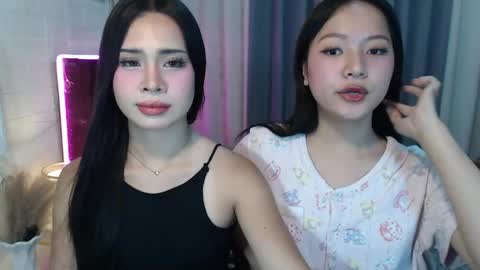Snapshot of hoelymolly chatting on 14, 4, 2026 hoelymolly online show from 14, 4, 2026