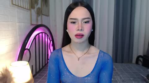 Snapshot of hoelymolly chatting on 9, 7, 2026 hoelymolly online show from 9, 7, 2026