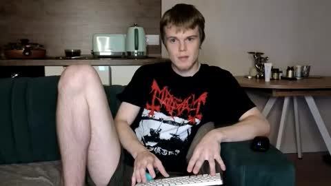 Snapshot of holdonbitch chatting on 16, 9, 2025 Misha and Stacy online show from 16, 9, 2025