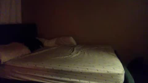 Snapshot of holenextdoor1 chatting on 19, 10, 2025 LuckyBB35 online show from 19, 10, 2025