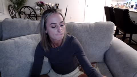 Holi Hurricane online show from 24, 1, 2025