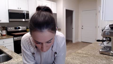 Holi Hurricane online show from 6, 2, 2026