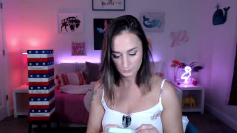 Holi Hurricane online show from 1, 3, 2026