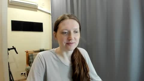 Snapshot of holistic_woman chatting on 7, 7, 2026 holistic_woman online show from 7, 7, 2026