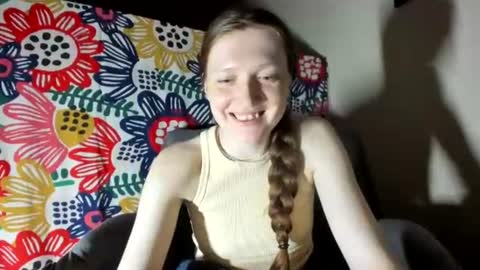 Snapshot of holistic_woman chatting on 11, 7, 2026 holistic_woman online show from 11, 7, 2026