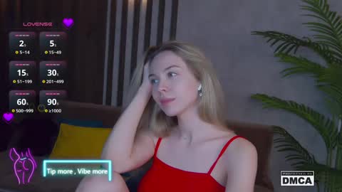 Snapshot of holl1would chatting on 12, 2, 2025 My social media links subscribe to support me online show from 12, 2, 2025