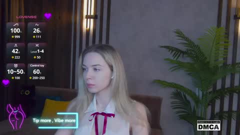 Snapshot of holl1would chatting on 23, 2, 2025 My social media links subscribe to support me online show from 23, 2, 2025