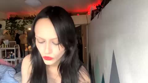 Snapshot of holliedavine chatting on 11, 6, 2026 Ava online show from 11, 6, 2026