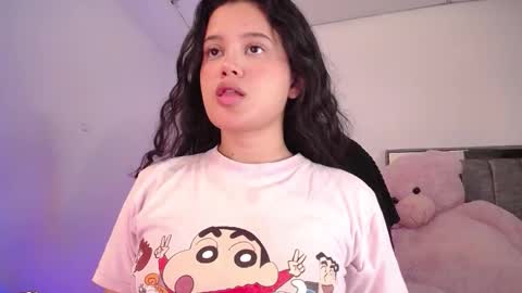 Snapshot of holly_16 chatting on 20, 10, 2025 holly_16 online show from 20, 10, 2025