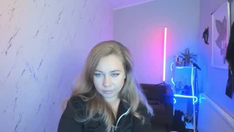 Holly online show from 16, 10, 2025