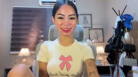 Snapshot of holly_cassandra chatting on 22, 2, 2026 holly_cassandra online show from 22, 2, 2026