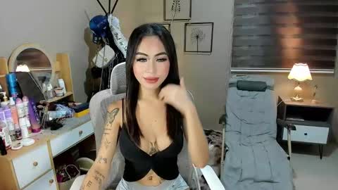 Snapshot of holly_cassandra chatting on 27, 2, 2026 holly_cassandra online show from 27, 2, 2026