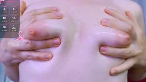 Snapshot of holly_kittenss chatting on 28, 7, 2026 Lana online show from 28, 7, 2026